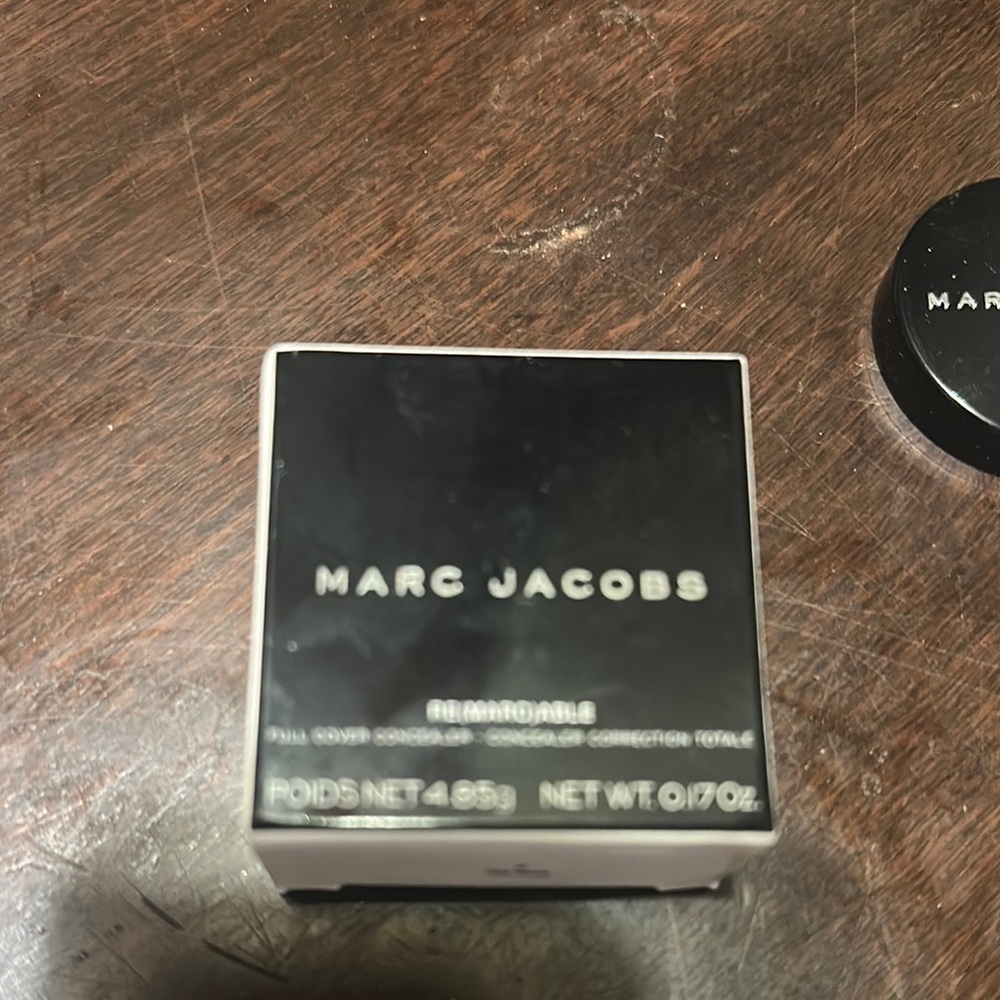 Marc Jacobs Black and Silver Makeup Compact
